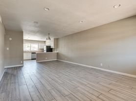 356 E Desert Inn Rd