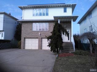 11 Maple Ave, South Hackensack, NJ 07606