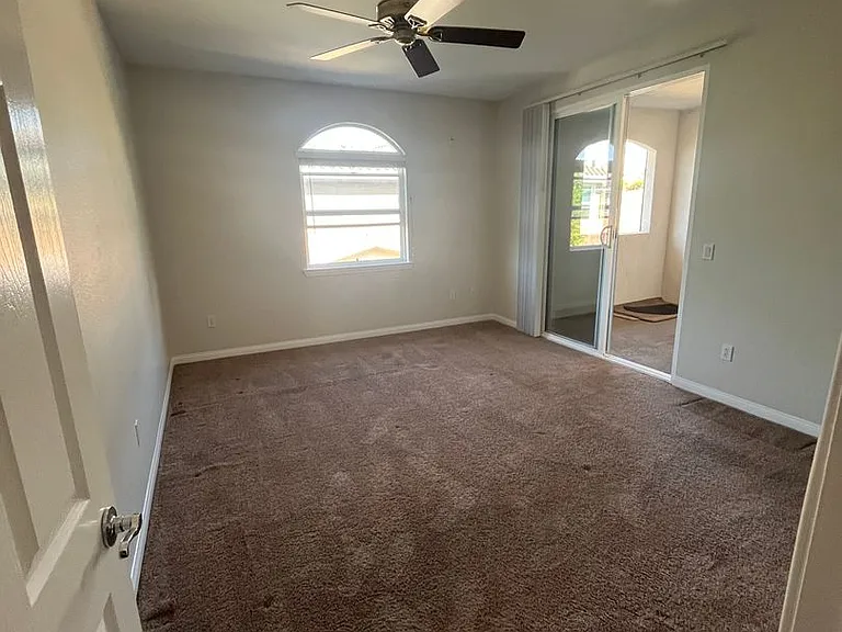 13045 Evening Creek Dr #43 — Photo 13