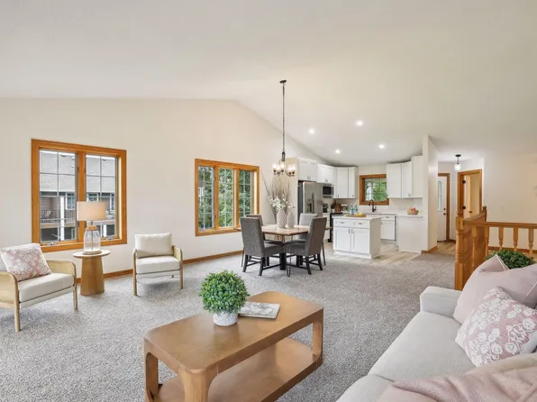 6100 Creekview Ln N, Brooklyn Park, MN 55443