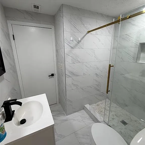 418 Engle Dr — Photo 7