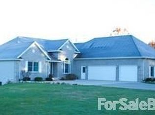 2727 E Mallard Lake Trl, Midland, MI 48640