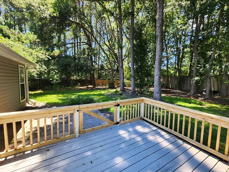 733 Woodland Pointe Pl — Photo 20