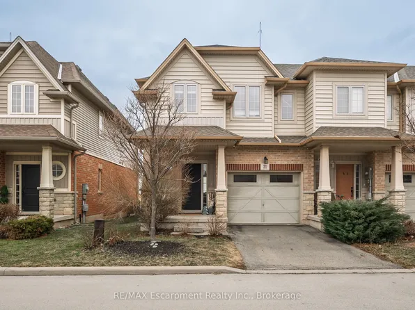 8 Lakelawn Rd #21, Grimsby, ON L3M 0G1