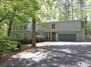 2408 Honeysuckle Rd, Chapel Hill, NC 27514