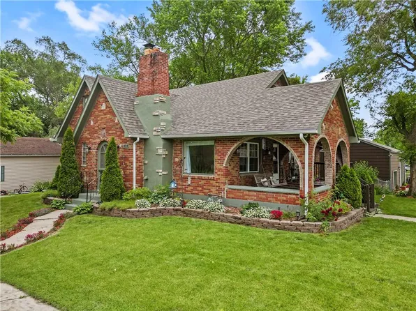 404 E 3rd St, Lawson, MO 64062