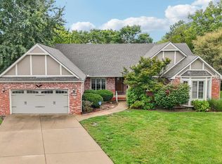 2717 N Beacon Hill Ct, Wichita, KS 67220