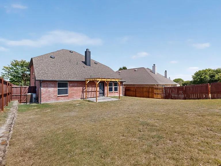 13291 Guerin Dr — Photo 47