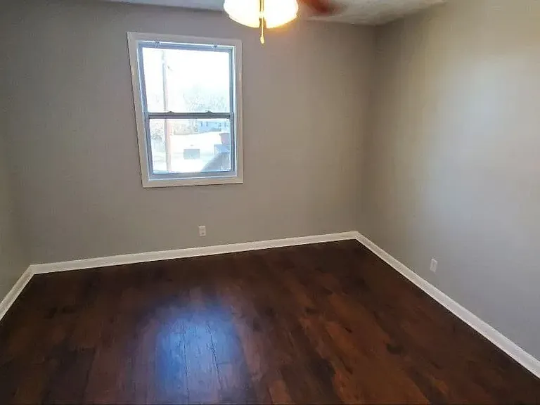 3278 Niagara Ct — Photo 10