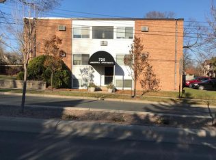 725 Wayzata Blvd E APT 4, Wayzata, MN 55391