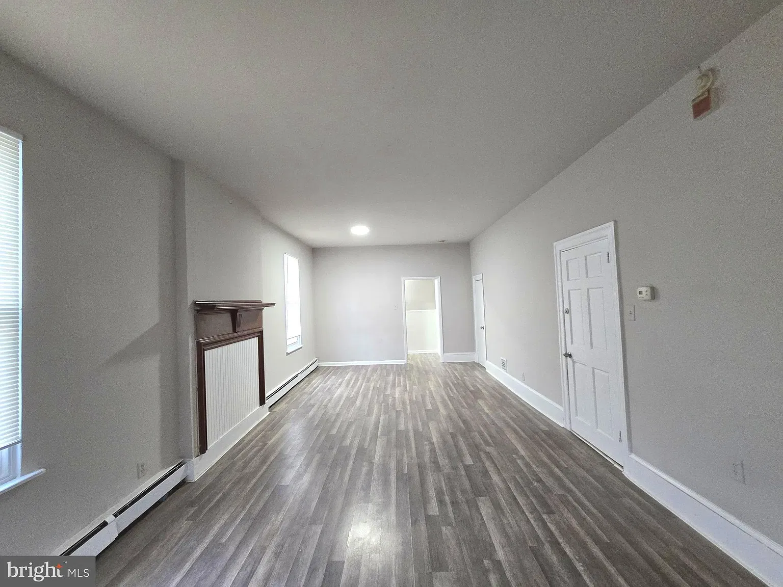 5526 N Mascher St — Photo 2