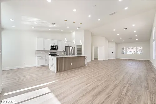 9205 Desert Village Ave Photo 1