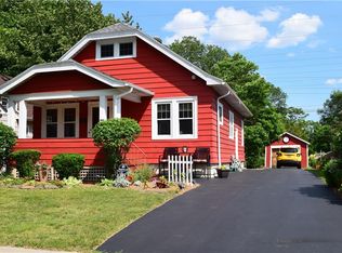 344 Bennington Dr, Rochester, NY 14616