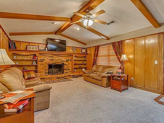 2nd image of 1520 Hollow Oak Dr