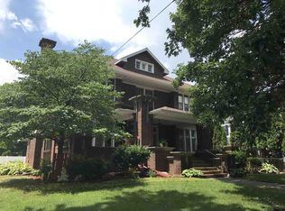 422 N Cherry St, Galesburg, IL 61401