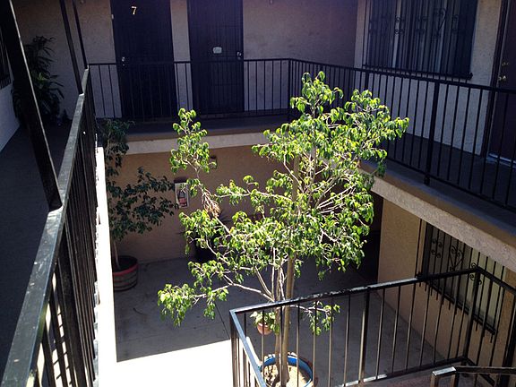 5th image of 469 W Oliver St APT 3