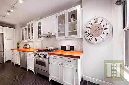 3rd image of 242 E 19th St APT 4D