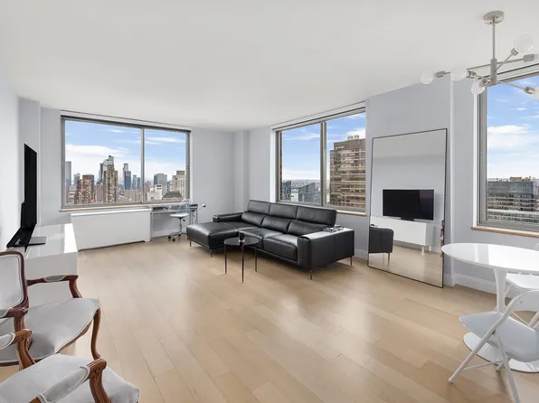 101 West 67th Street image 1 of 17