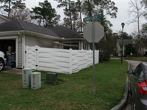 4th image of 26861 Manor Crest Ct
