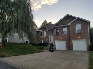 692 Superior Ln, Clarksville, TN 37043
