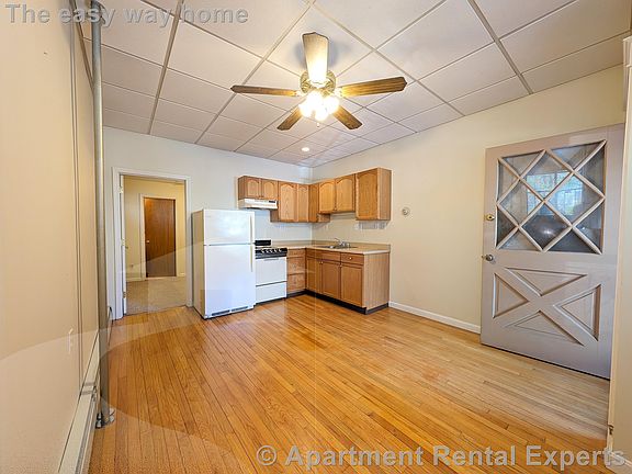 3rd image of 124 Rogers Ave #2
