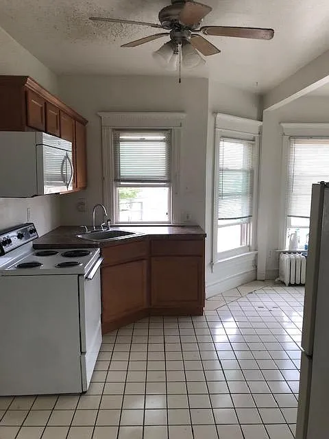 1 bed, 575 sqft, $1,100 — Photo 4