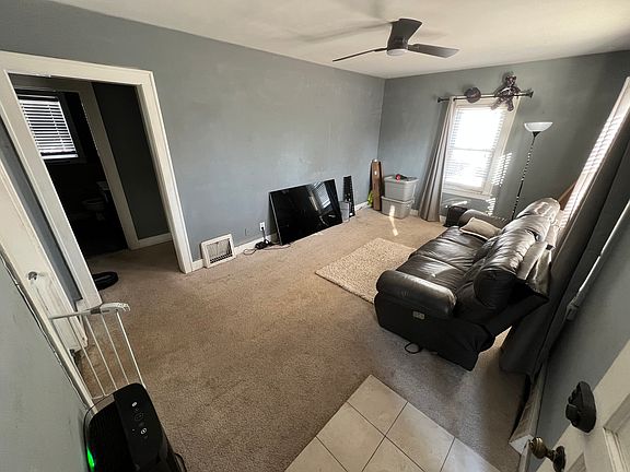 5th image of 1035 Allaire Ave