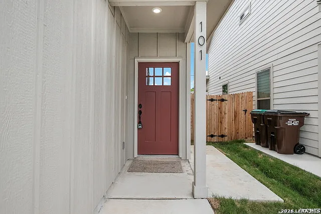 3 bed, 2.5 bath, 2712 sqft, $1,500 — Photo 3