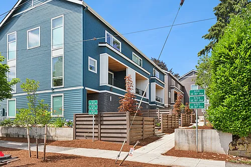 5719 SE 18th Ave #5719 Photo 1