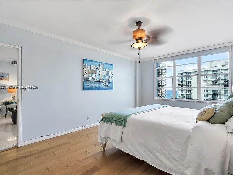 5700 Collins Ave #15D — Photo 10