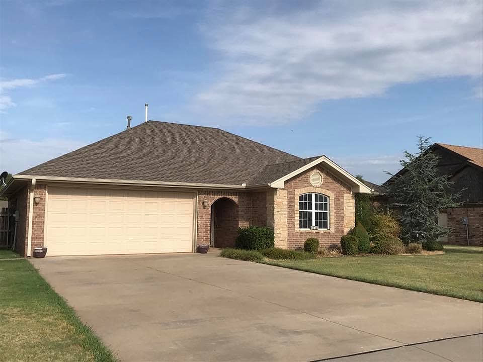213 Cypress Ave.