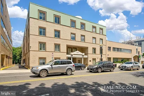 2141 Wisconsin Ave NW Photo 1