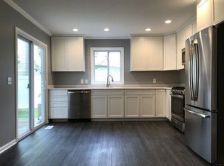1811 Paddington Ave, Naperville, IL 60563