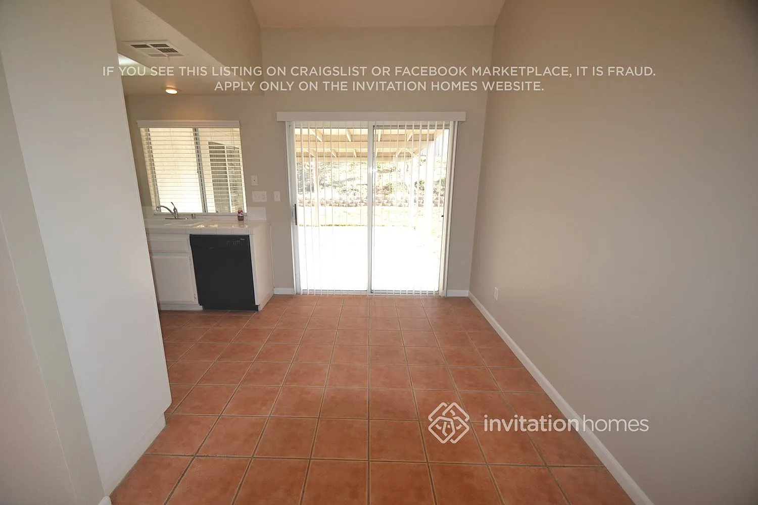 13467 Abbeywood Dr Corona, CA 92883 — Photo 3