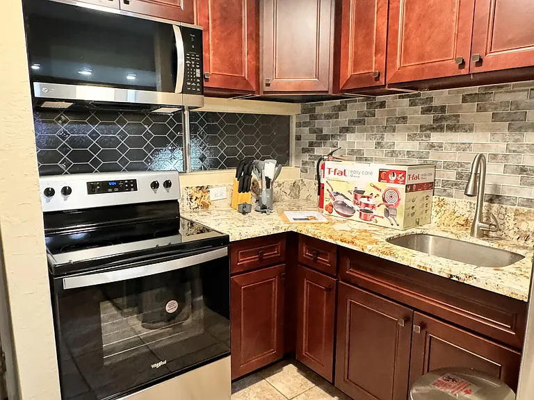3676 Lower Honoapiilani Rd #C301 — Photo 5