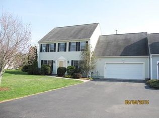 169 Clear Pond Dr, Walpole, MA 02081