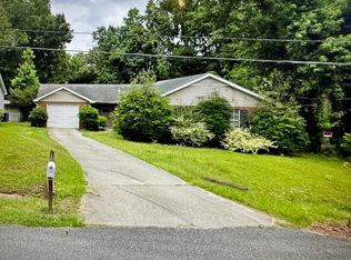 2772 Whitney Dr N, Tallahassee, FL 32309