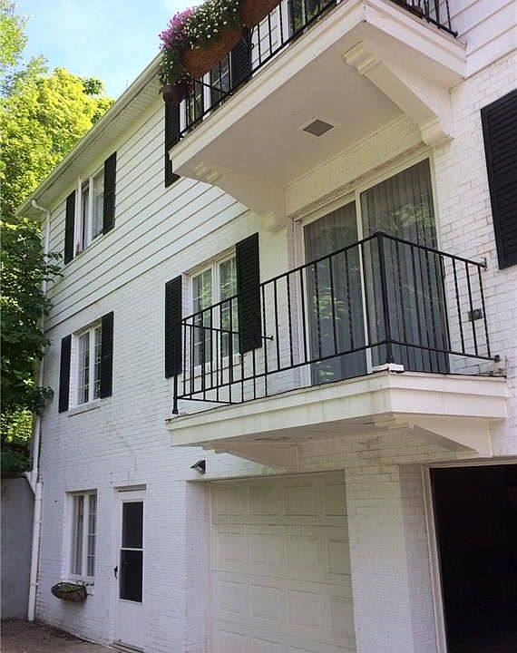 2nd image of 58 W Orange St #1