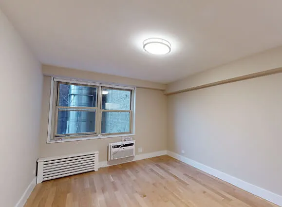 310 Greenwich St #11L — Photo 6