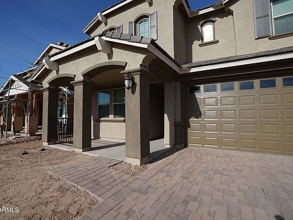 4th image of 2832 W Bridger Dr