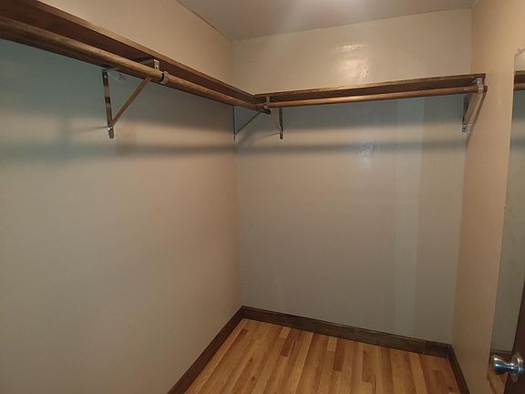 Walk-in closet