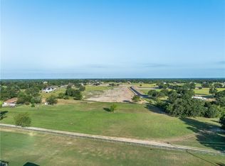 10390 Charlinda Ln, Bryan, TX 77808