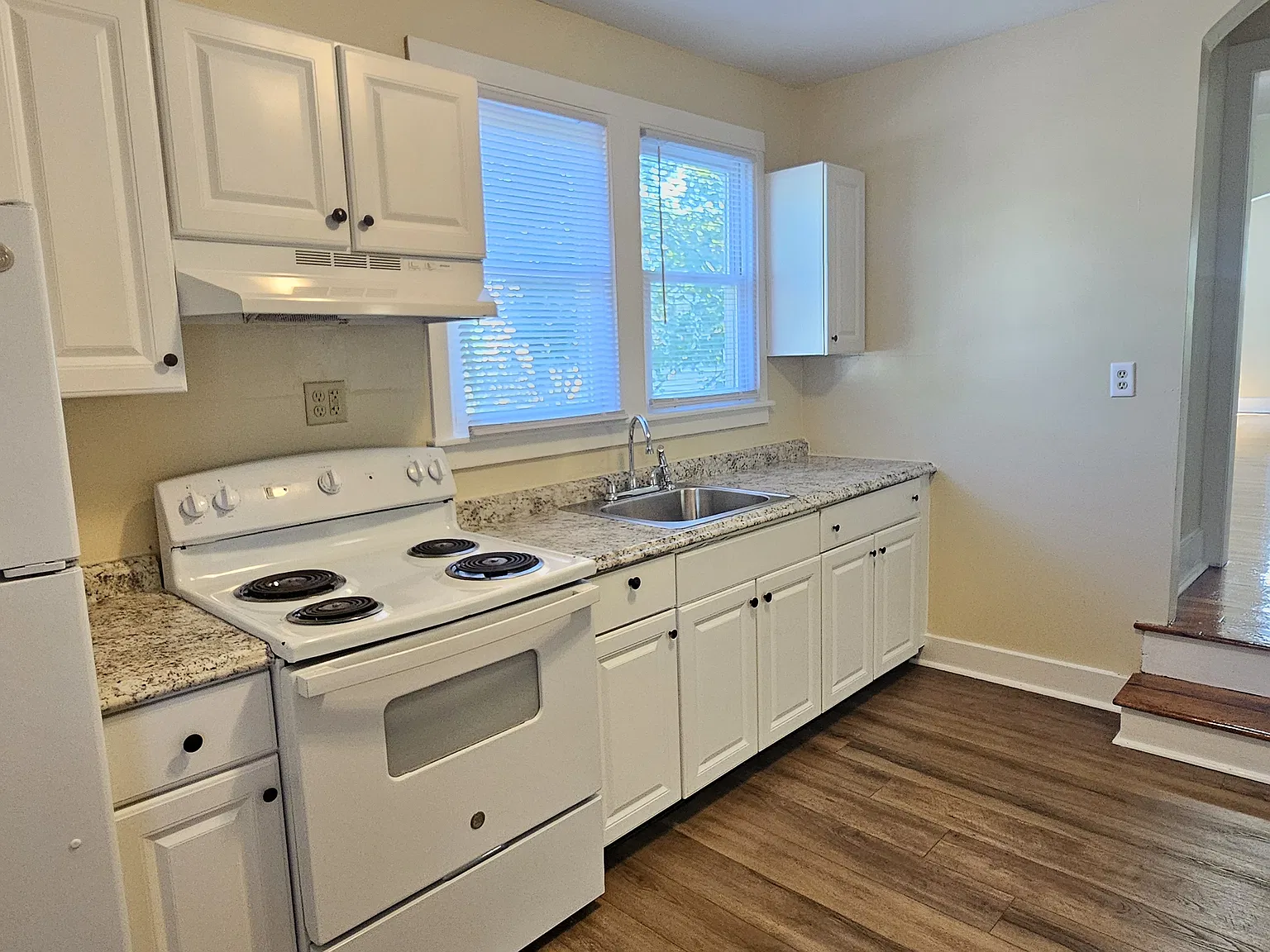 2 bed, 1293 sqft, $1,625 — Photo 2