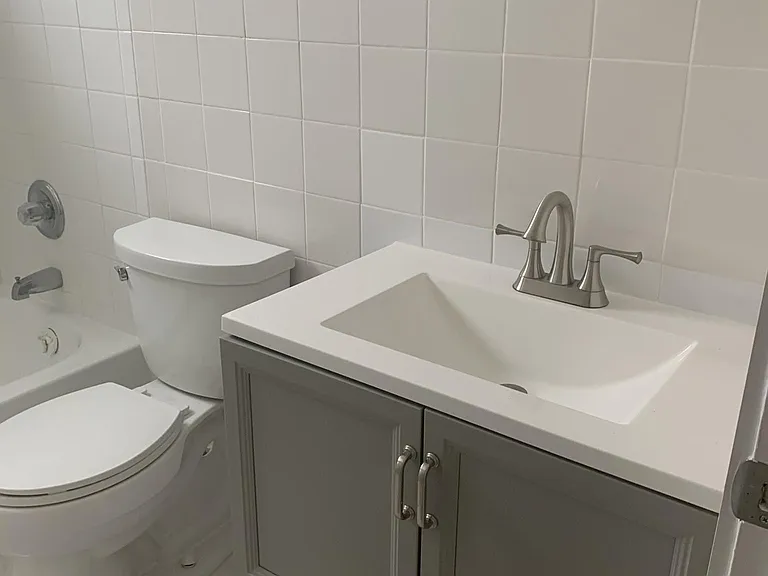 105 16th Ave S #A B C D — Photo 8