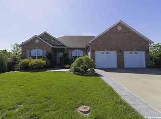 1863 Greenbrier Dr, Cape Girardeau, MO 63701