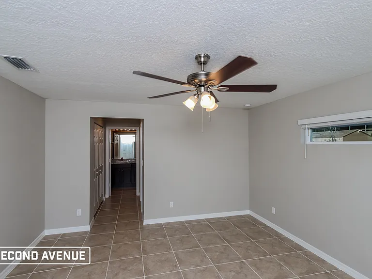 1210 Vandalia Ave SE — Photo 6