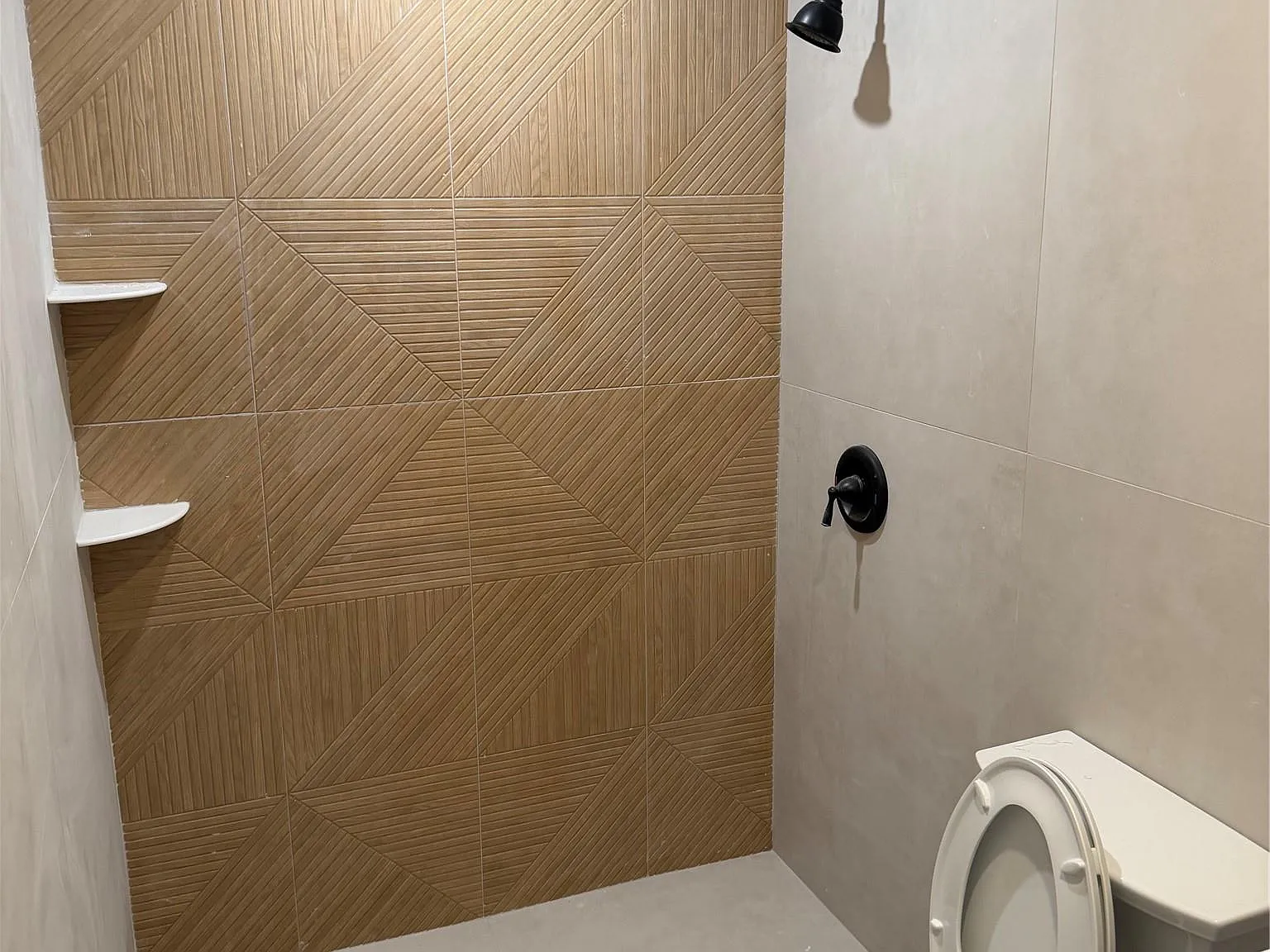 1 bed, 1.0 bath, 800 sqft, $2,100 — Photo 3