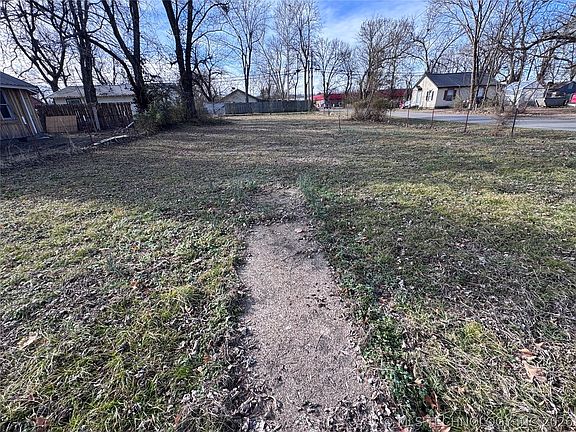 3rd image of 199 N 7th St