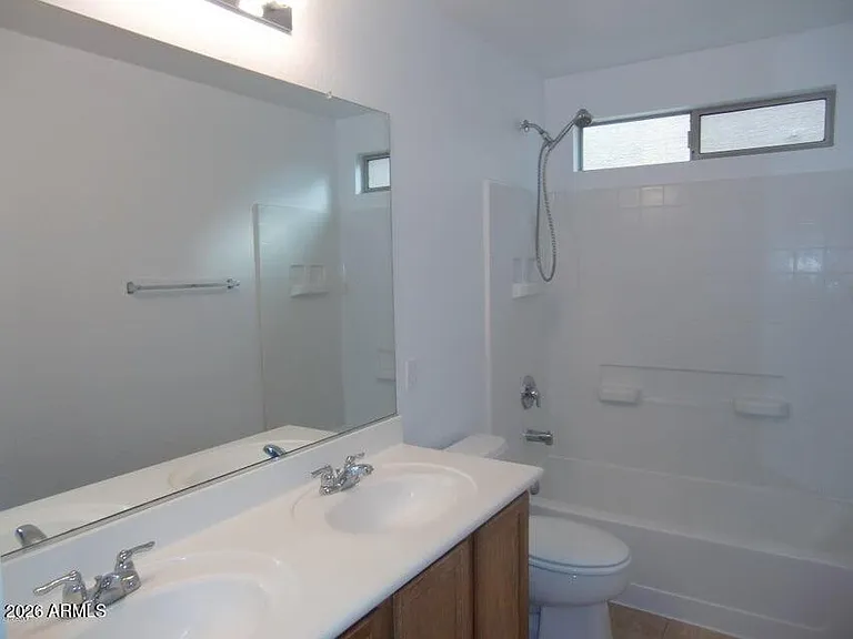5419 W Shumway Farm Rd — Photo 12