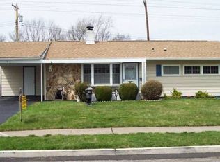 56 Goodturn Rd, Levittown, PA 19057